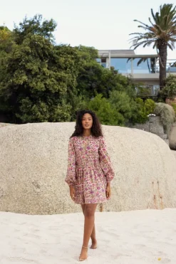 Robe Beige à Imprimé Fleuri Rose Et Vert
