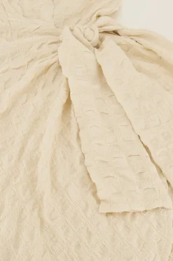 Robe Beige Structurée