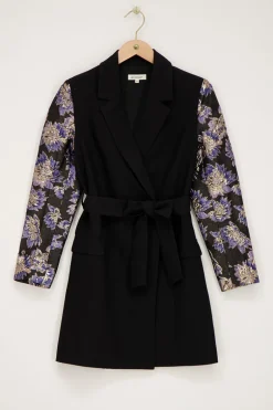Robe Blazer Noire Avec Manches En Jacquard