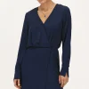 Robe Bleu Foncé Aspect Satiné