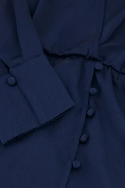 Robe Bleu Foncé Aspect Satiné