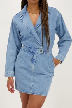 Robe En Denim Bleu Avec Col