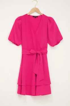 Robe Fuchsia à Volants Superposées Et Manches Bouffantes