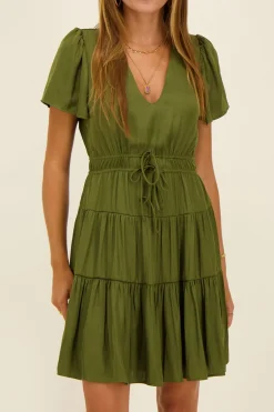 Robe Mi-longue Verte Effet Satin