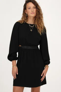 Robe Noire à Clous Et Découpes