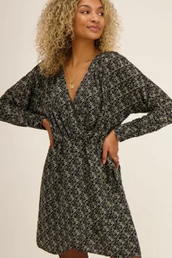 Robe Noire à Fleurs Beiges