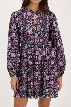 Robe Noire à Imprimé Fleuri Lilas Et Rose