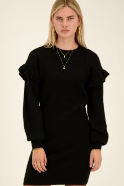 Robe Noire à Volants