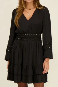 Robe Noire à Volants Et à Clous