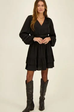Robe Noire à Volants Et à Clous