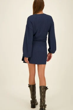 Robe Portefeuille Bleue En Tissu Gaufré