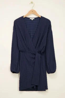Robe Portefeuille Bleue En Tissu Gaufré