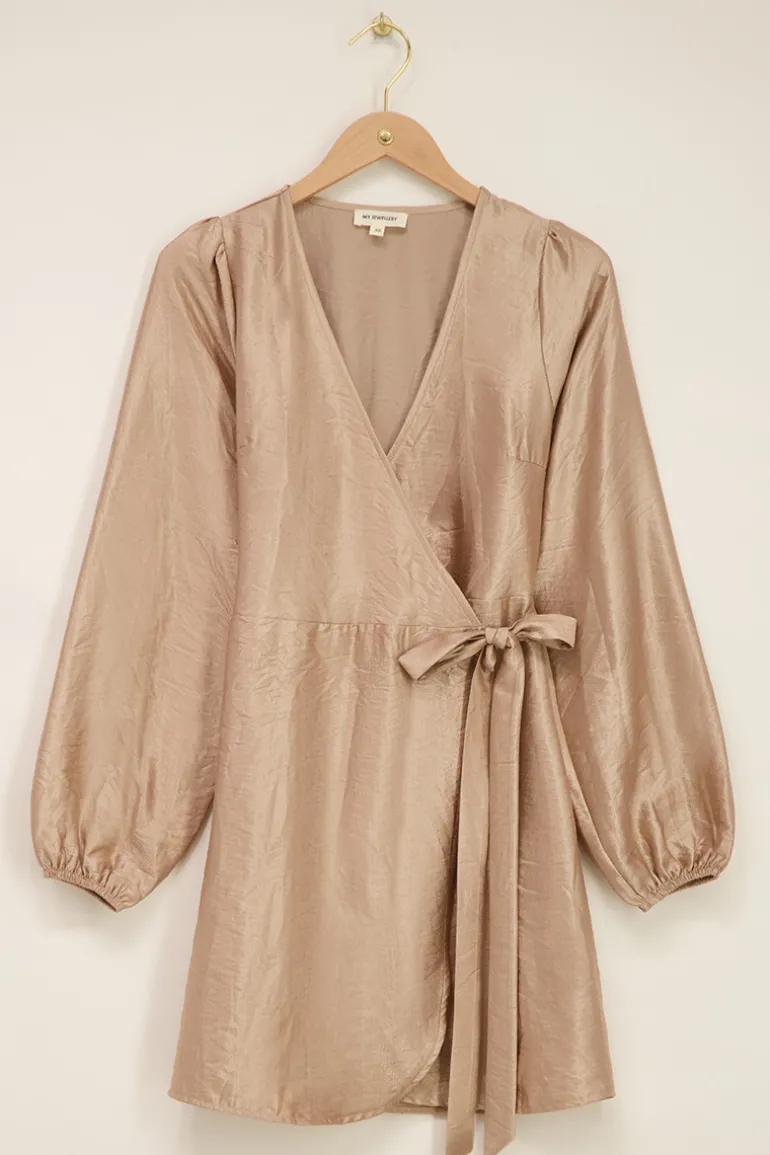 Robe Portefeuille Métallisée Beige Effet Satin