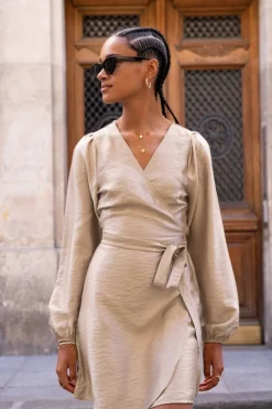 Robe Portefeuille Métallisée Beige Effet Satin
