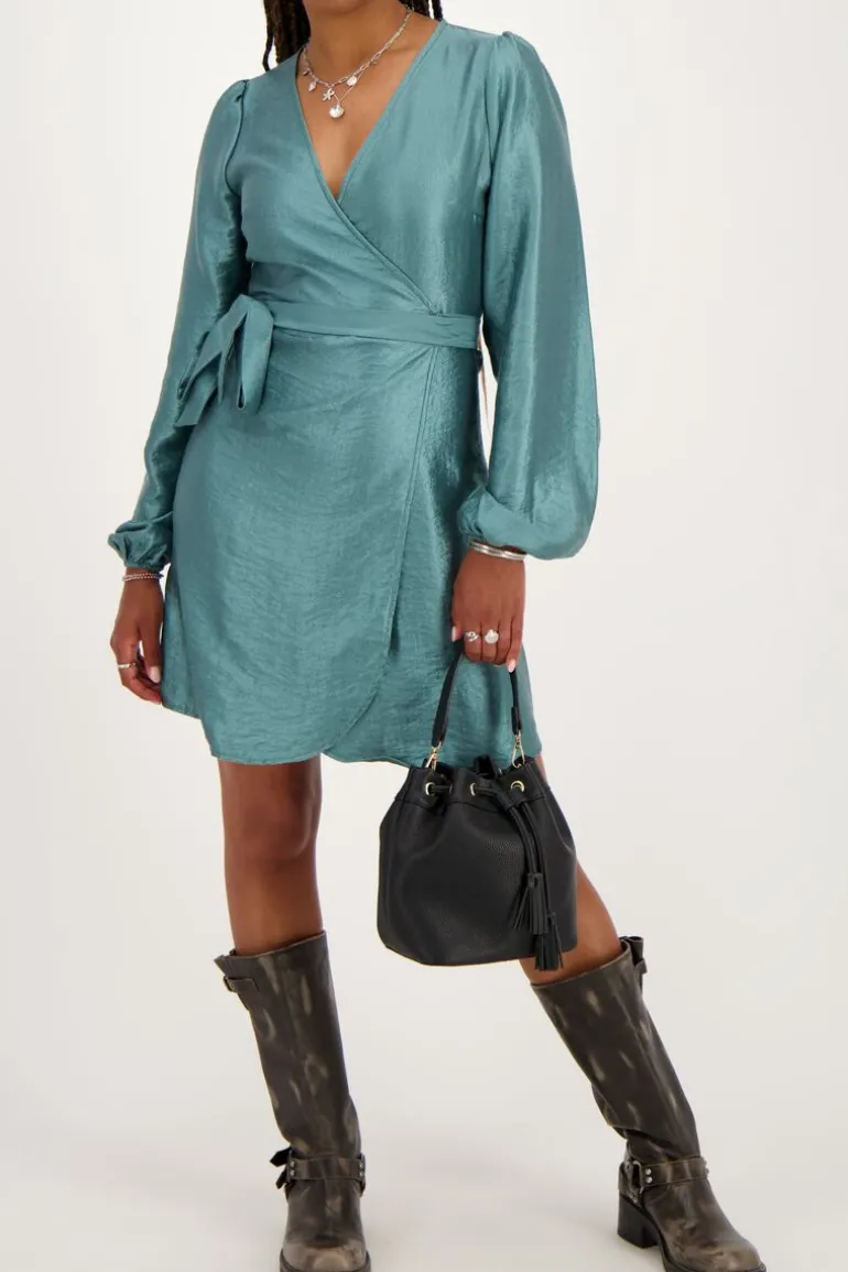 Robe Portefeuille Métallisée Verte Effet Satin