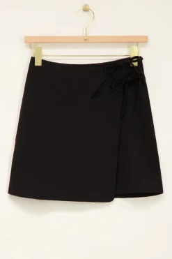 Robe Portefeuille Noire à Double Nœud