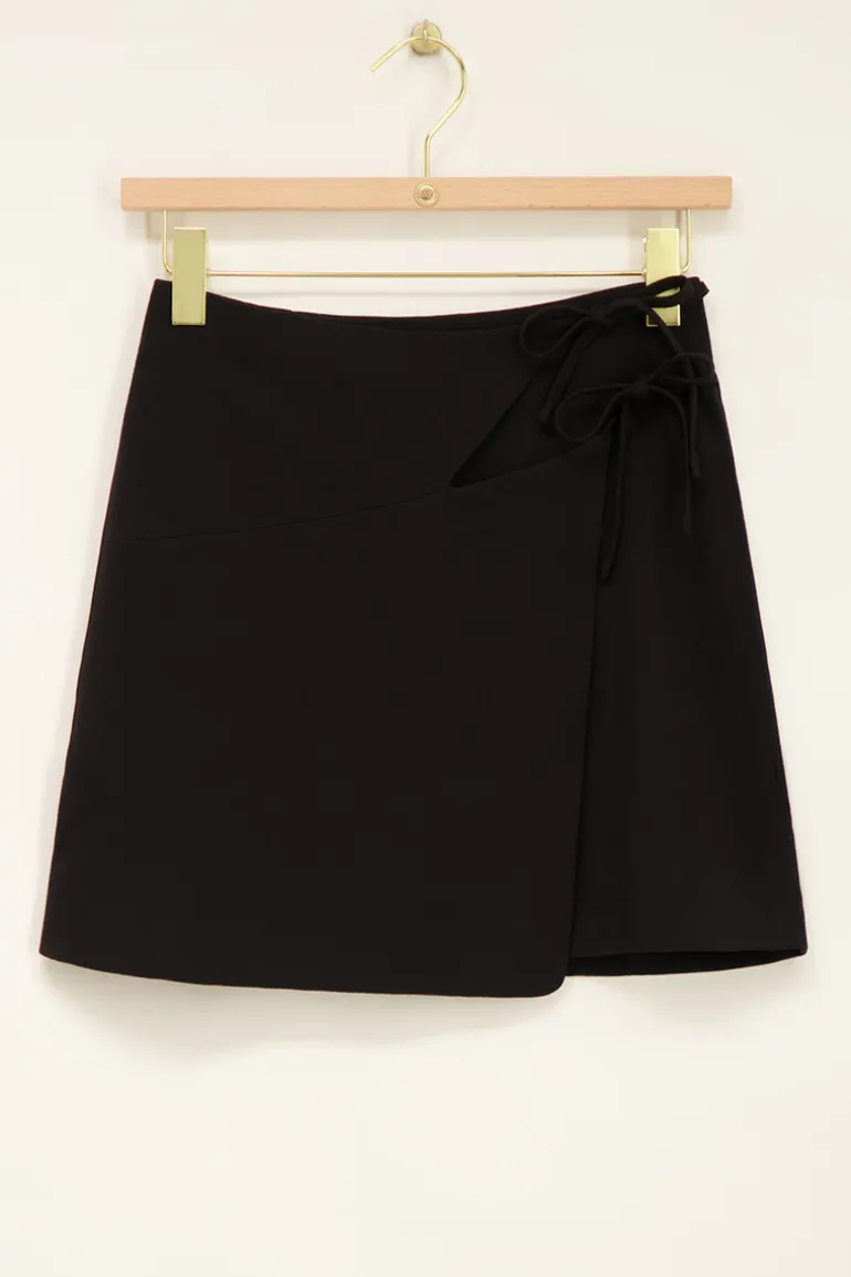 Robe Portefeuille Noire à Double Nœud
