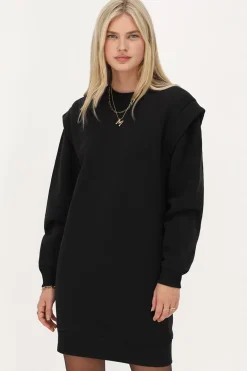 Robe Pull Noire Avec Rembourrage Aux épaules