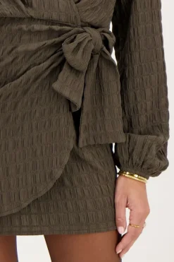 Robe Structurée à Empiècement
