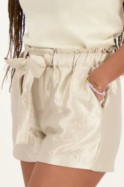 Short Beige Satiné Avec Nœud