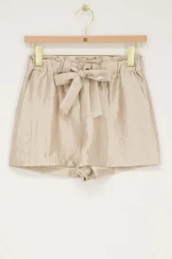 Short Beige Satiné Avec Nœud