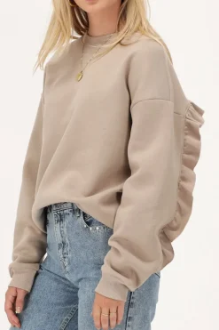 Sweat Beige à Volants Et écusson