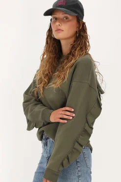 Sweat Vert Foncé Avec Volant Et écusson