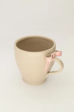 Tasse Beige Avec Noeud