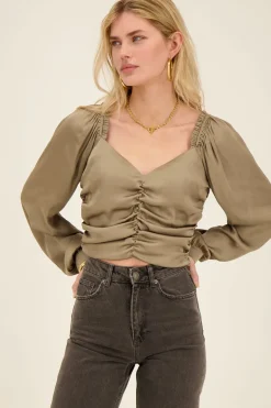 Top Beige Satiné Plissé à Manches Longues