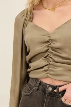 Top Beige Satiné Plissé à Manches Longues