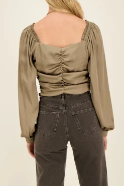 Top Beige Satiné Plissé à Manches Longues