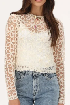 Top En Maille Blanche Avec Fleurs