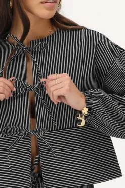 Top Rayé Noir Et Blanc Avec Nœuds