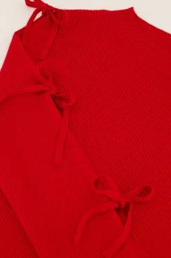 Top Rouge Avec Nœuds Sur Les Manches