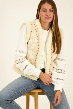 Veste Sans Manches Beige En Teddy Et Broderies