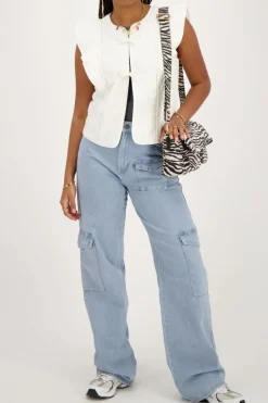 Veste Sans Manches Blanche Avec Nœuds Et Volants