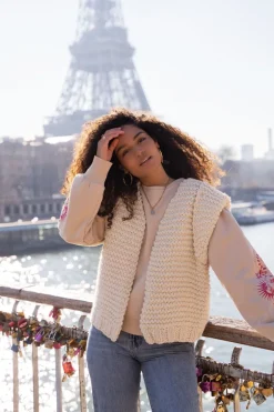 Veste Sans Manches En Grosse Maille Beige Avec épaulettes