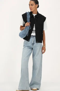 Veste Sans Manches Noire Avec Col Et Poches
