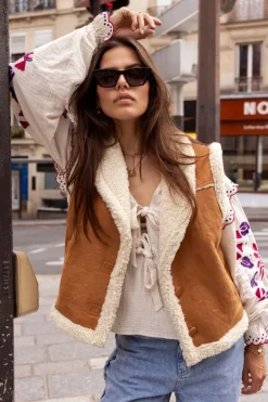 Veste Sans Manches Teddy En Daim Cognac